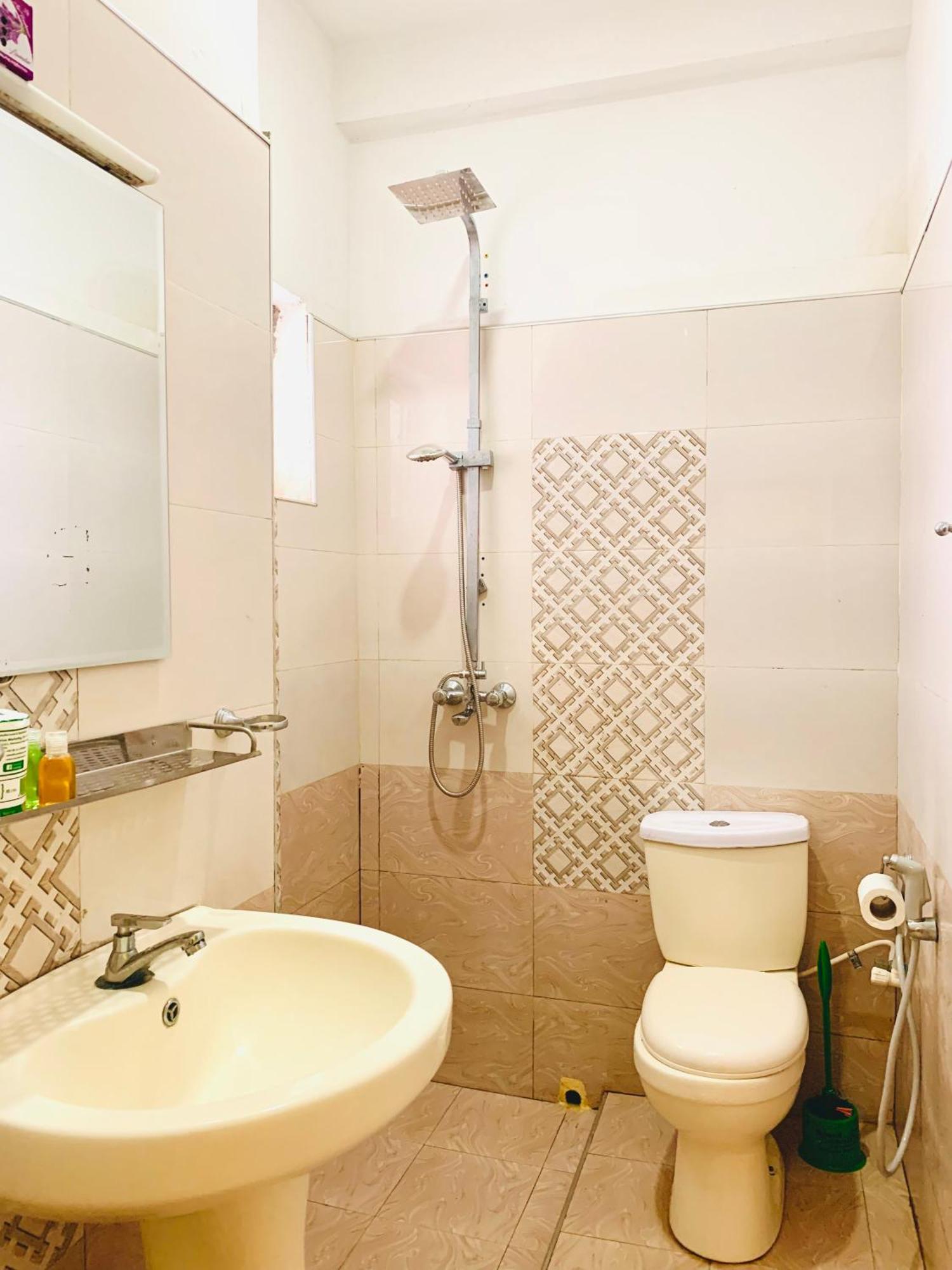 Bhashiz Villa Negombo Bagian luar foto