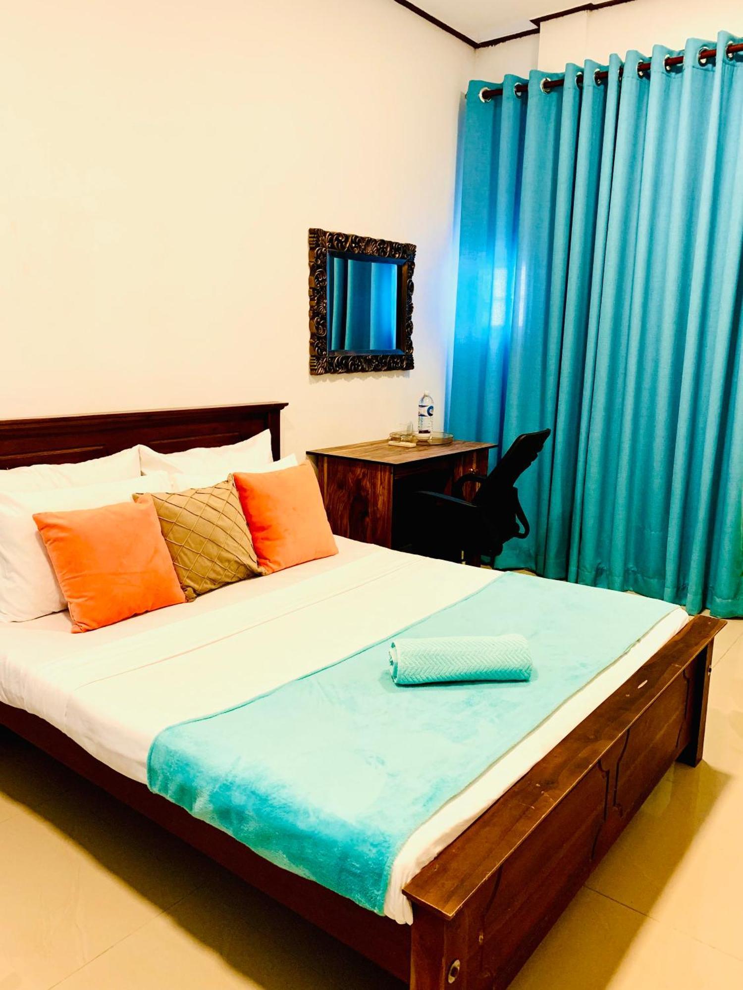 Bhashiz Villa Negombo Bagian luar foto